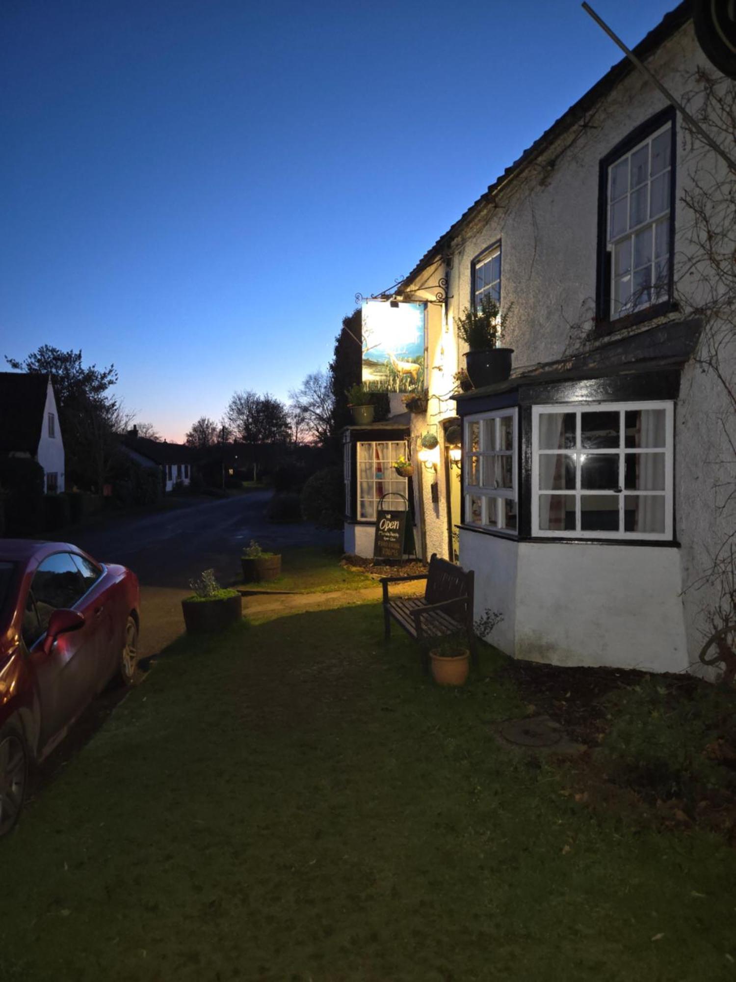 The White Hart Inn Tetford Kültér fotó